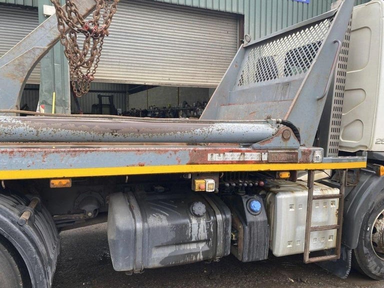 2014 VOLVO FL-250 SKIP LOADER