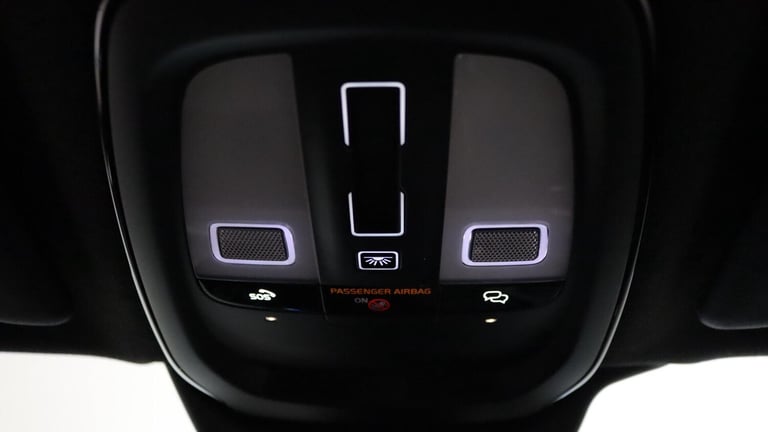 2025 Volvo XC40 B4 (P) Ultra Black Edition (Sunroof, Harman Kardon, 360 Camera) ESTATE Petrol/Ele...