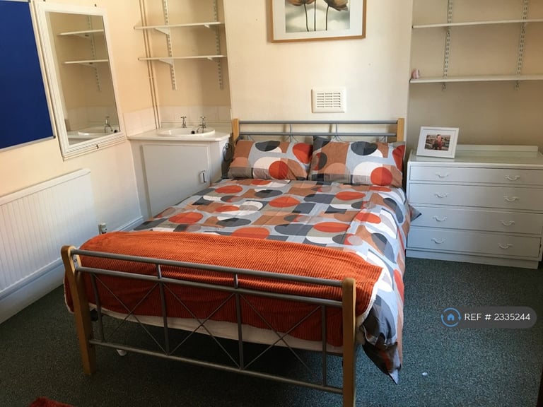 1 bedroom in Newdigate Villas, Nottingham, NG7 (#2335244)