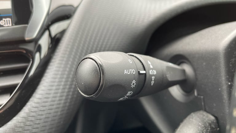 2018 Peugeot 208 1.2 PureTech GPF GT Line Hatchback 5dr Petrol EAT Euro 6 (s/s) (110 ps) Hatchbac...