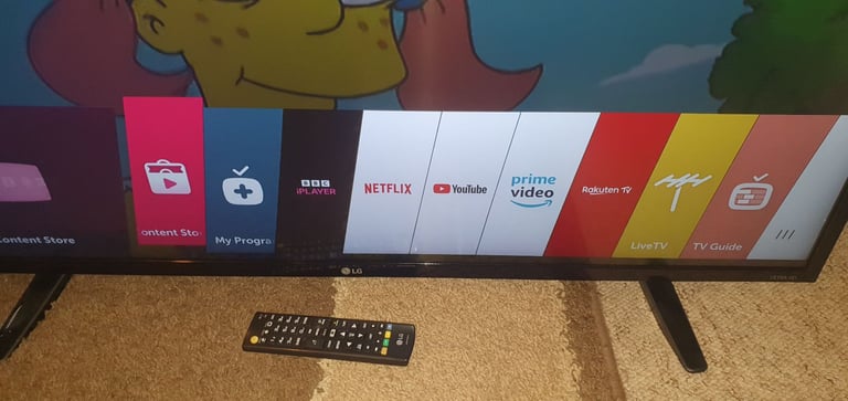 LG 43 inch 4K Smart tv Ultra HD freesat / freeview wifi Led TV