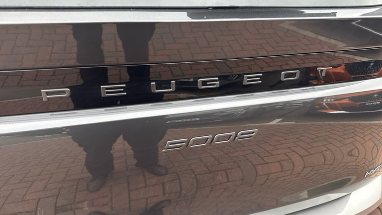 2025 Peugeot 5008 1.2 Hybrid 136 GT 5dr e-DSC6 HATCHBACK PETROL Automatic