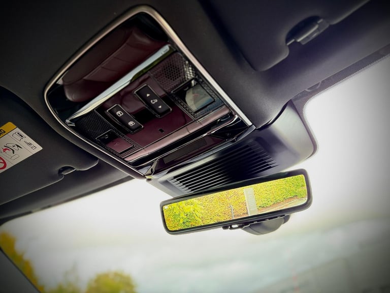 2023 Land Rover Range Rover Sport 3.0 D300 MHEV Dynamic SE SUV 5dr Diesel Auto 4WD Euro 6 (s/s) (...