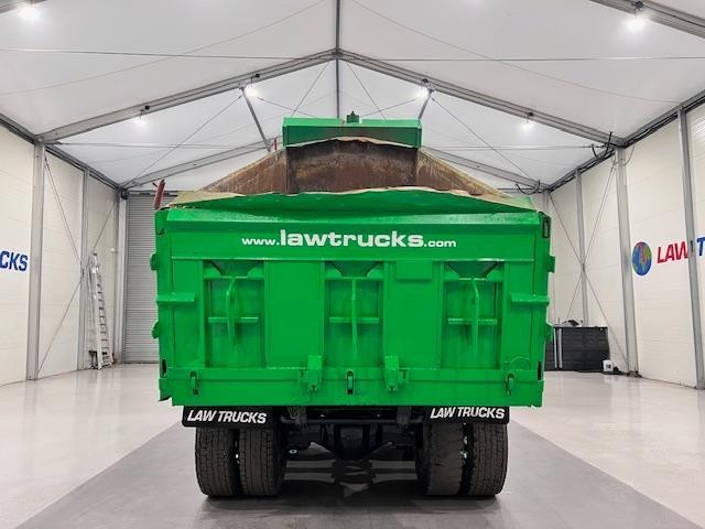 Volvo FM 380 8x4 Day Cab Steel Tipper Manual