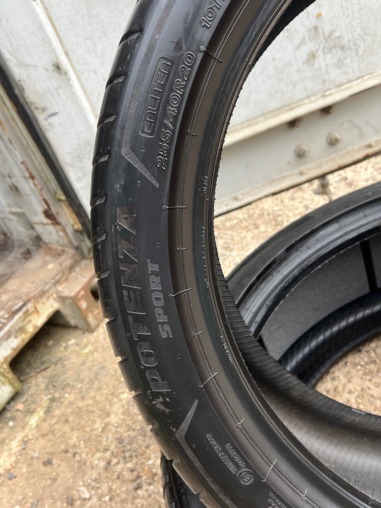 255 40 R20 101Y XL BRIDGESTONE POTENZA , Tread  5.1mm (E7338) Tested
