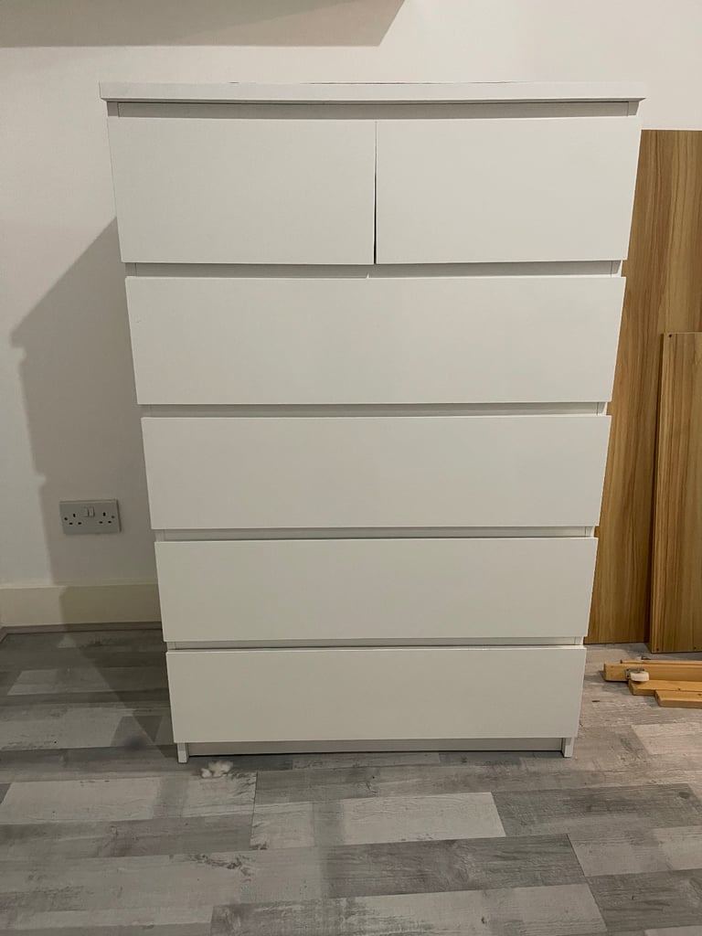IKEA White Chest of Drawers – 6 Drawers, Modern Design
