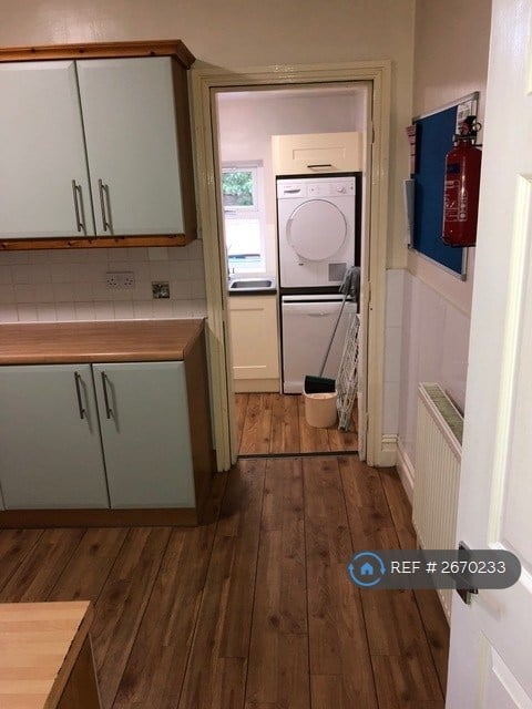 9 bedroom house in Wilmslow Road, Manchester, M20 (9 bed) (#2670233)