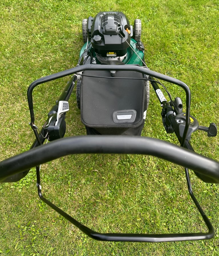 Atco Quattro 4in1 petrol lawnmower 21”cut Selfdrive 196cc mower £850 New