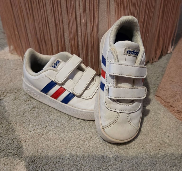 image for Juniors Addidas Trainers