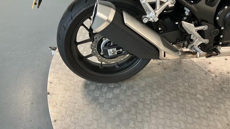 2025 Honda CB Honda CB750 Hornet (25MY) ROADSTER Petrol Manual