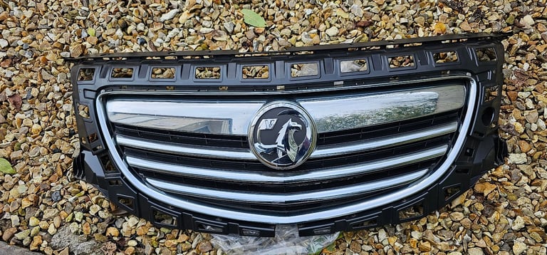 image for Vauxhall insignia grill