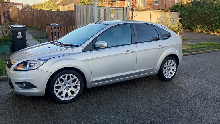 2011 Ford Focus Zetec 100 1.6 Long Mot Clean Condition