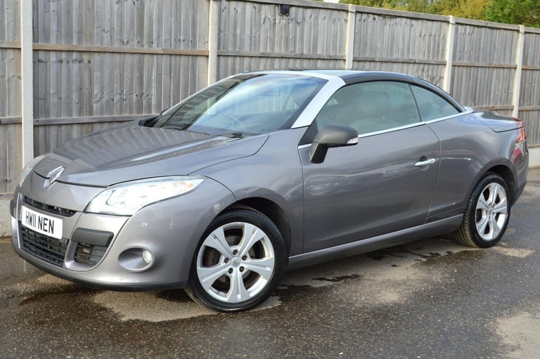 2023 Renault MEGANE DYNAMIQUE TOMTOM V 2.0 16V Dynamique TomTom CVT Euro 5 2dr PETROL Automatic