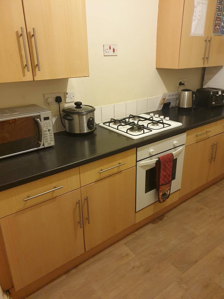 Spacious and Cosy Double Room for Rent in - BS3 4PF