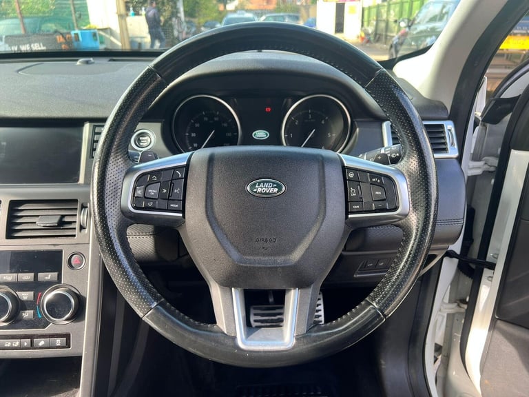 2017 Land Rover Discovery Sport 2.0 TD4 HSE Dynamic Lux Auto 4WD Euro 6 (s/s) 5dr ESTATE Diesel A...
