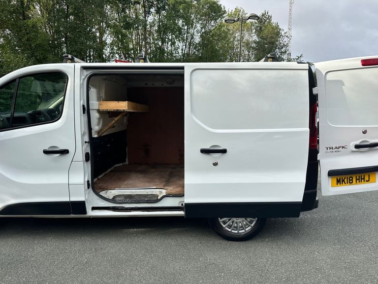 2018 Renault Trafic SL27 dCi 120 Business Van PANEL VAN DIESEL Manual