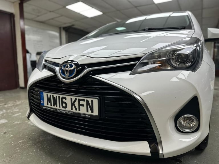 2016 Toyota Yaris 1.5 Hybrid Icon 5dr CVT HATCHBACK PETROL/ELECTRIC Automatic