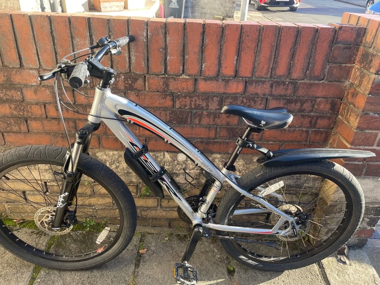 Mens bike for sale, in perfect condition.