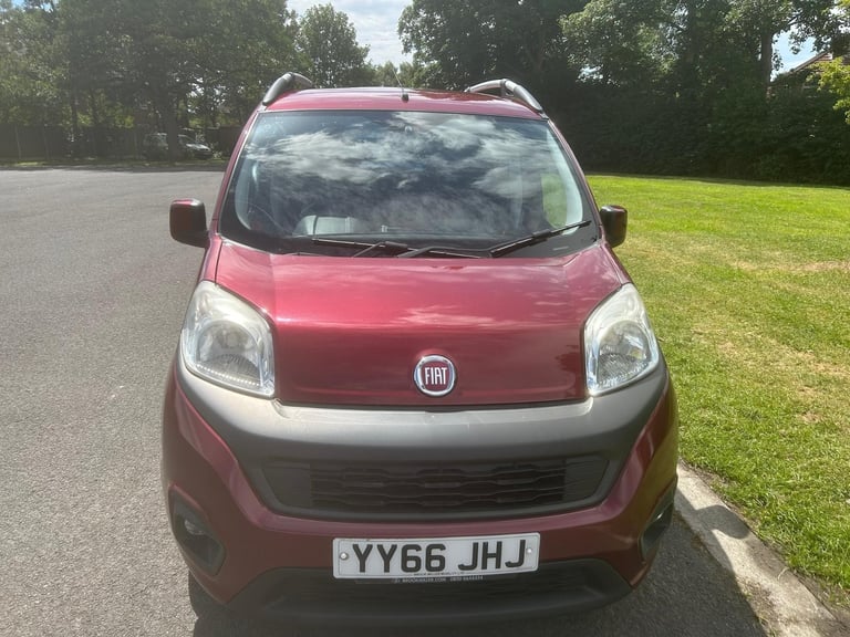 Fiat Qubo1.3 Lounge Semi-Auto Wheelchair Access WAV