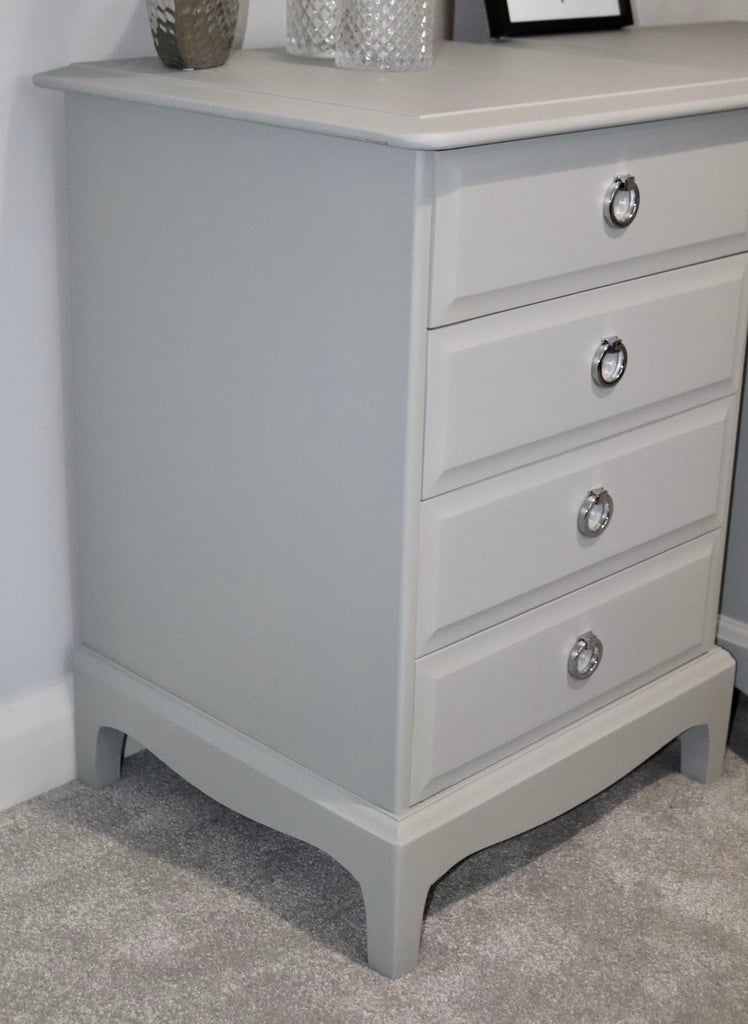 Stag 4 Drawer Bedside Tables Bedside Cabinets in Grey - Free Local Delivery 4DG