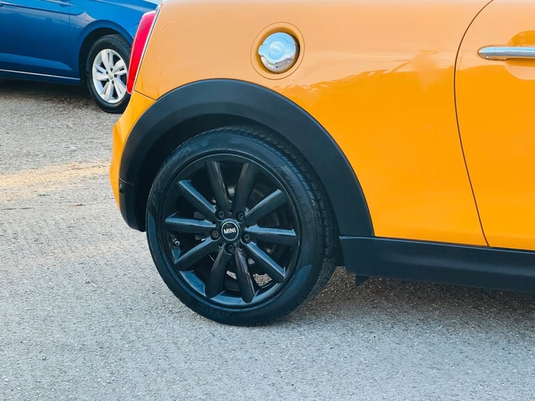 2018 MINI Hatch 2.0 Cooper SD Auto Euro 6 (s/s) 3dr HATCHBACK Diesel Automatic