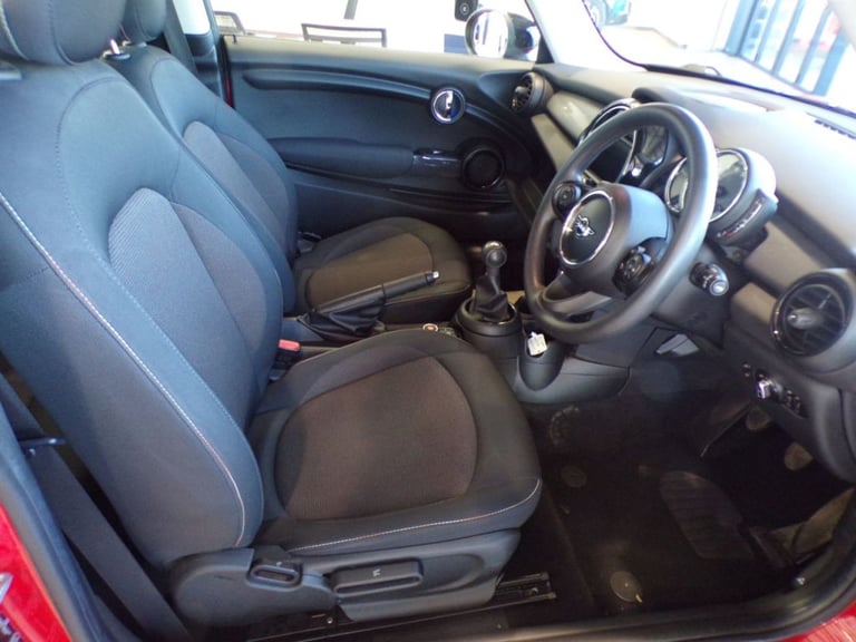  Mini Hatchback 1.5 Cooper Classic II 3dr Petrol