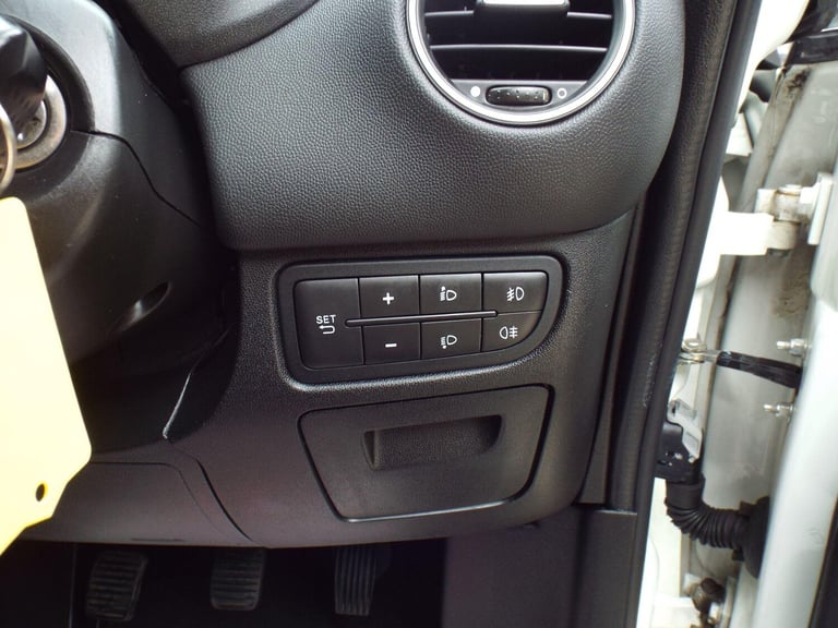 2014 Fiat Punto 1.2 Easy Euro 6 5dr HATCHBACK Petrol Manual