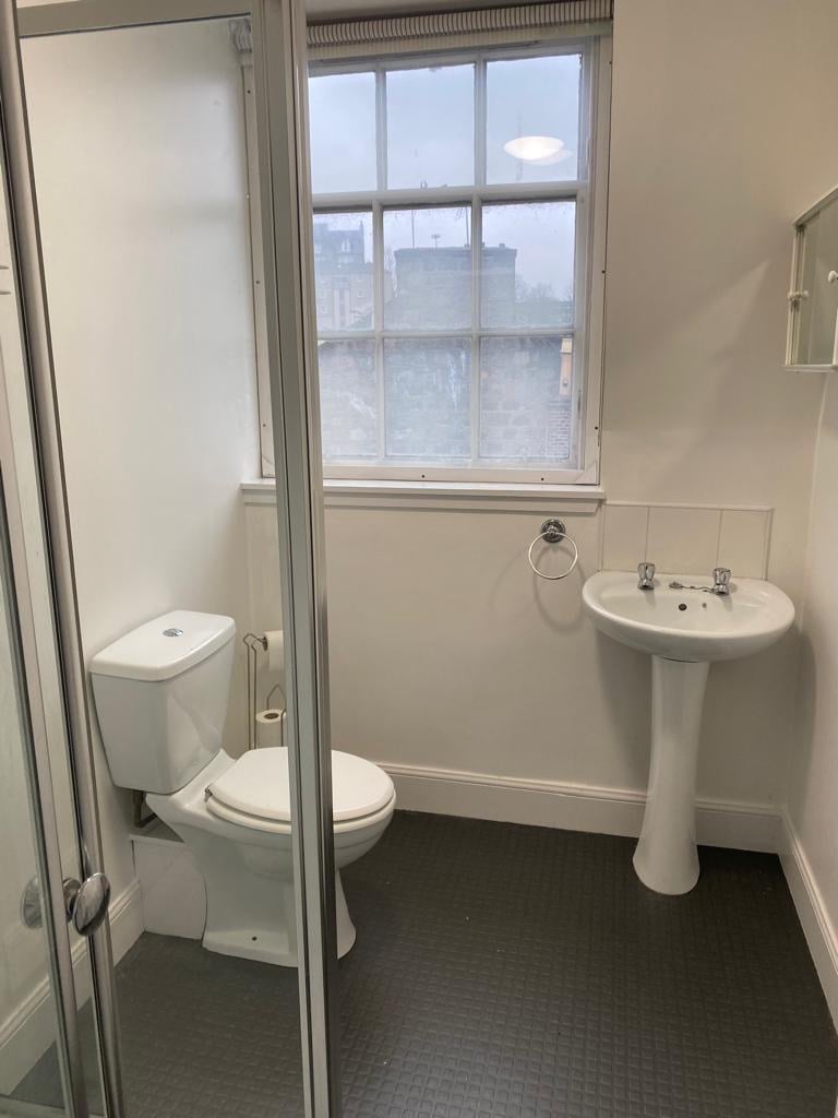 Top Floor One Bed Flat in the City Centre