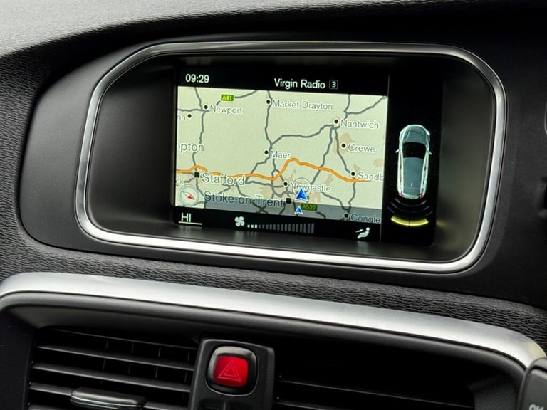 2016 Volvo V40 2.0 D2 Momentum Nav Plus Hatchback 5dr Diesel Manual Euro 6 (s/s) (120 ps) Hatchba...