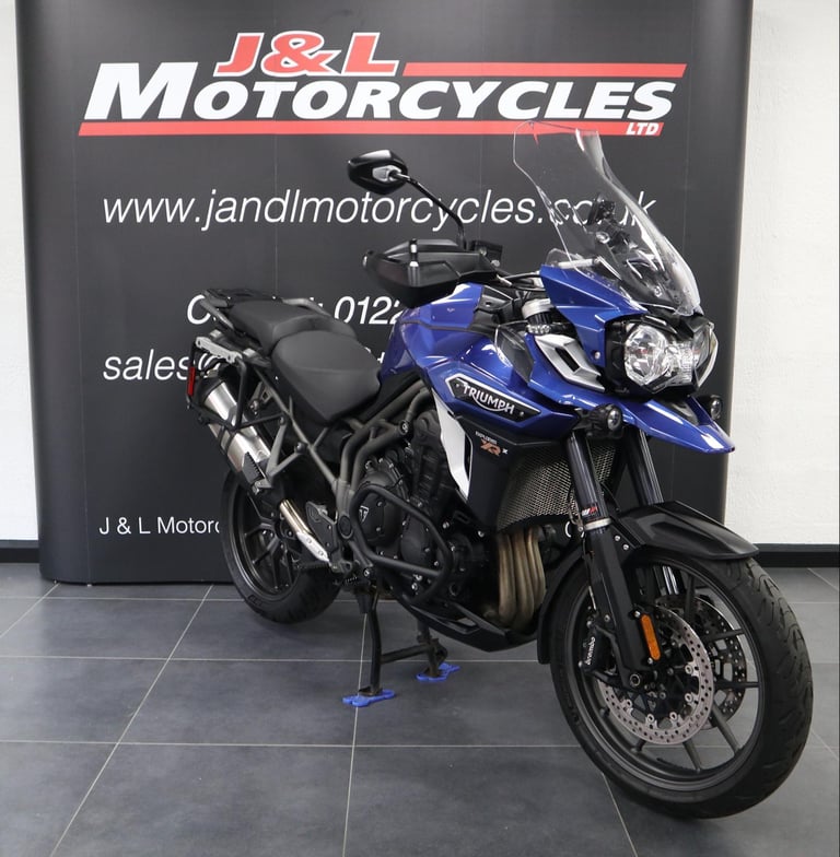 Triumph Tiger Explorer XRX. 2 Owners, Genuine Triumph Metal Side Boxes