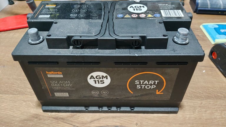 Halfords 80ah AGM car battery 