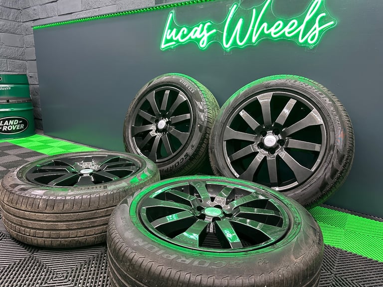 Land Rover Freelander 2 19 inch HST’s powder coated Technical Grey Alloy wheels & Pirelli tyres!