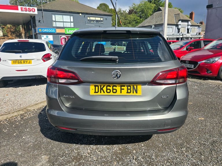 2016 Vauxhall Astra 1.6 CDTi ecoFLEX Design Sports Tourer 5dr Diesel Manual Euro 6 (s/s) (110 p E...