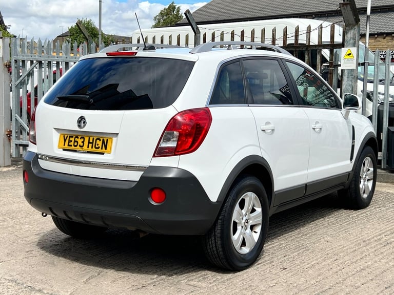 2013 Vauxhall Antara 2.4 Exclusiv 2WD Euro 5 5dr HATCHBACK Petrol Manual