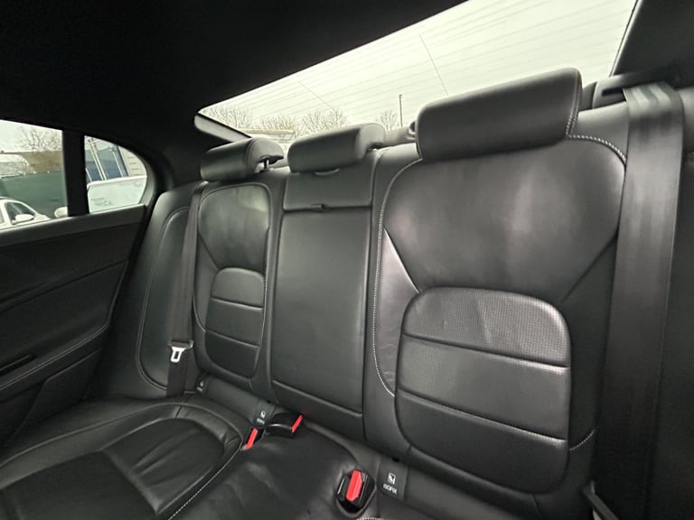 2017 Jaguar XE 2.0d R-Sport Auto AWD Euro 6 (s/s) 4dr Diesel