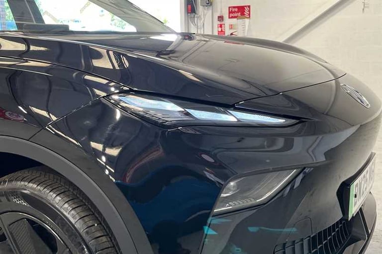 2025 MG MG S5 64kWh SE Long Range SUV 5dr Electric Auto (231 ps) SUV Electric Automatic