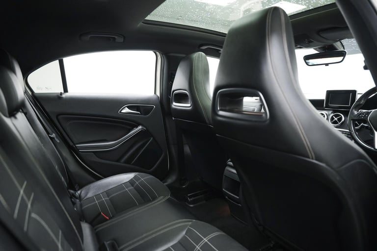 2013 Mercedes-Benz A-Class 1.8 A180 CDI BlueEfficiency Sport 7G-DCT Euro 5 (s/s) 5dr HATCHBACK Di...