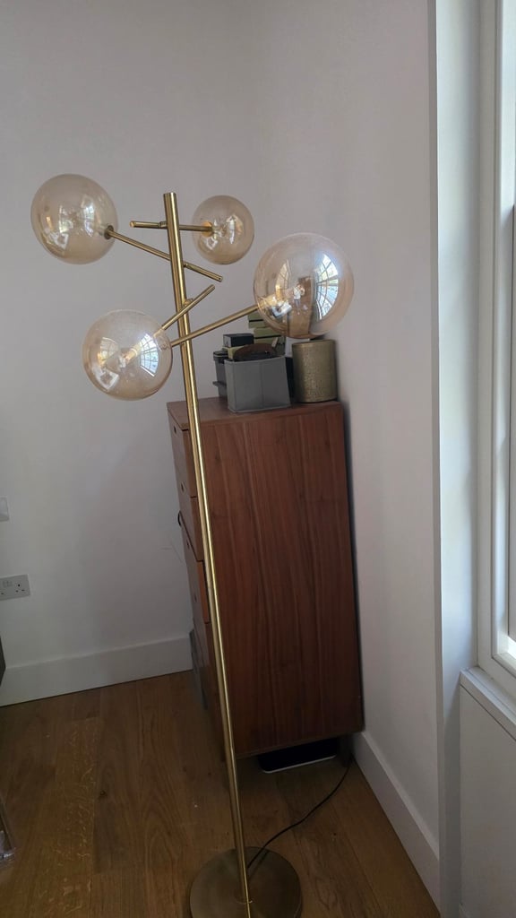 Modern Brass Globe Floor Lamp – Perfect Condition – £85 (Collection Only, W4)