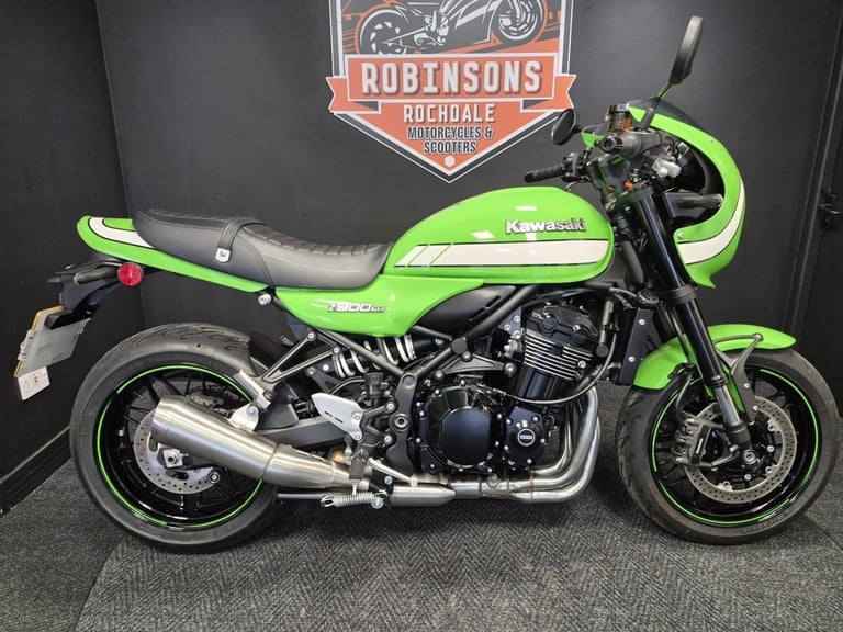 Kawasaki Z900 RS cafe 2514 miles nice extras