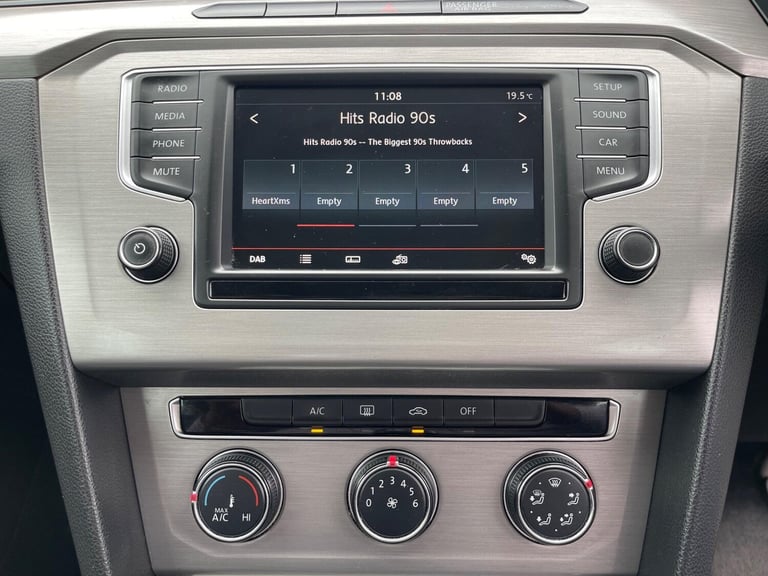 2015 Volkswagen Passat 1.6 TDI BlueMotion Tech S Euro 6 (s/s) 4dr SALOON Diesel Manual