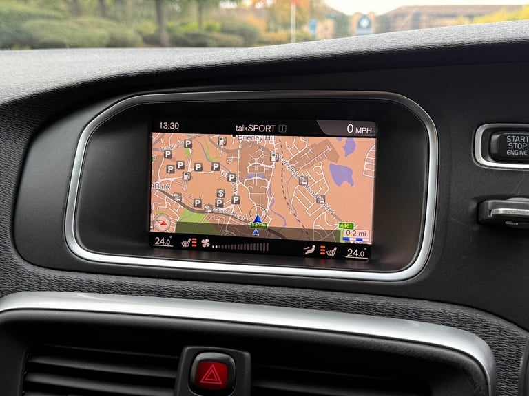 2017 Volvo V40 D2 [120] Inscription 5dr HATCHBACK Diesel Manual