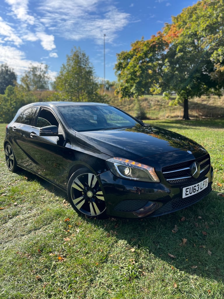MERCEDES-BENZ A200 SPORT 2014