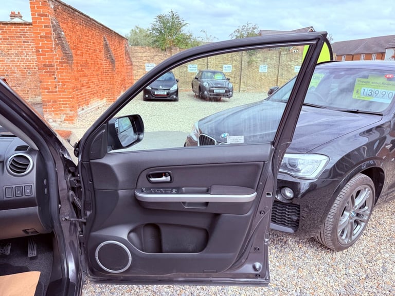 SUZUKI GRAND VITARA 2.4 VVT SZ4 2011