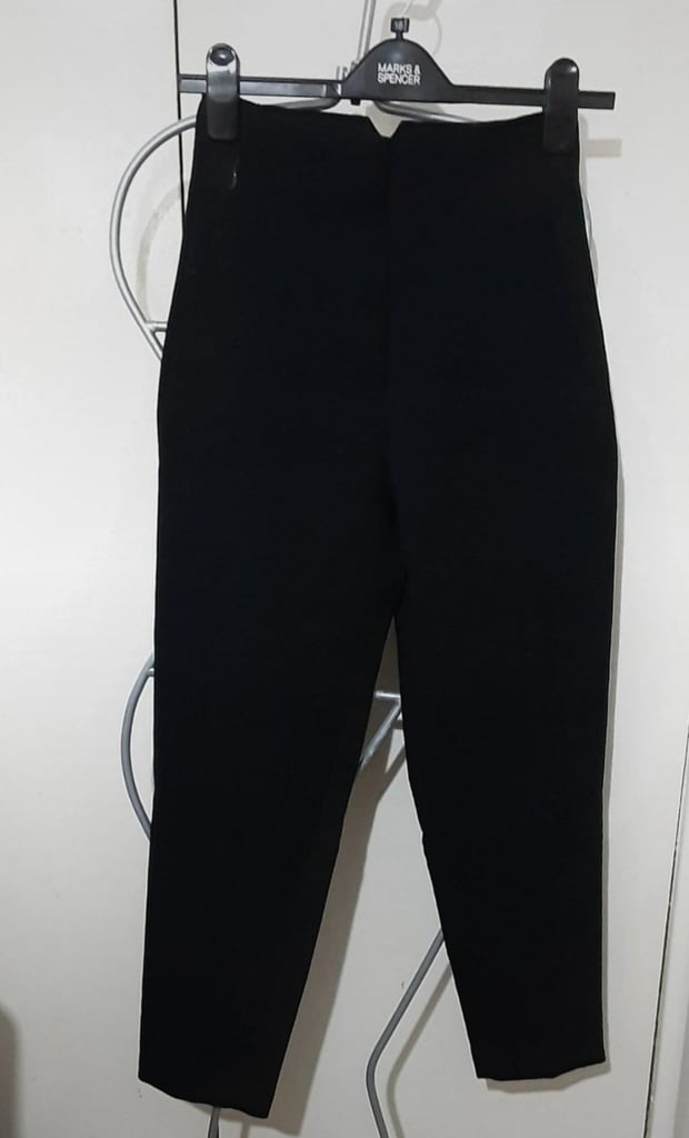 image for Zara Women's high waist pleats trousers Eur XS/6 W26-28" L26.5"