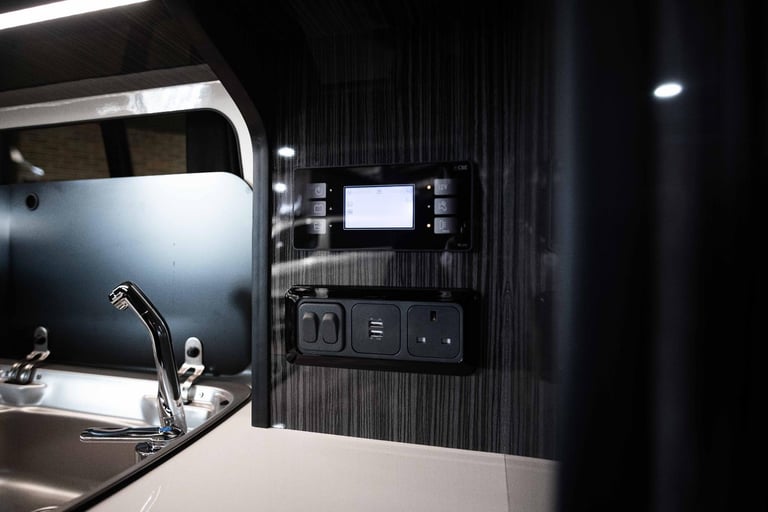 Ford Transit Custom Limited 2017 Campervan Day Van
