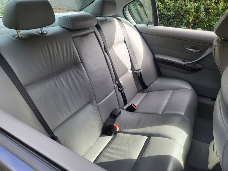 BMW 320d Manual