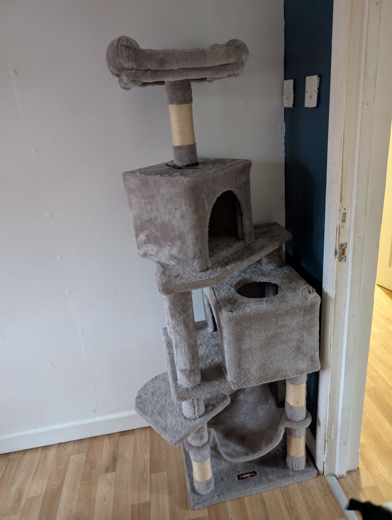 Cat tree 