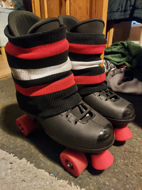 Adults 90's Vintage ROCES quads roller skates