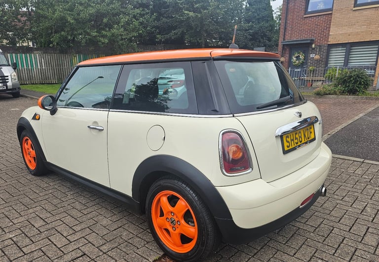 MINI COOPER D. 72MPG ONLY £20 PER YEAR ROAD TAX. 