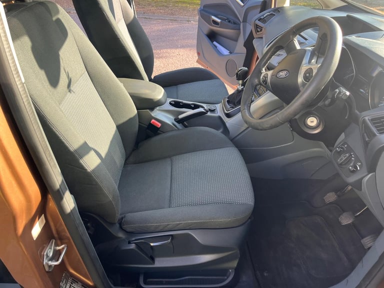 2012 Ford Grand C-Max 1.0T EcoBoost Zetec Euro 5 (s/s) 5dr MPV Petrol Manual